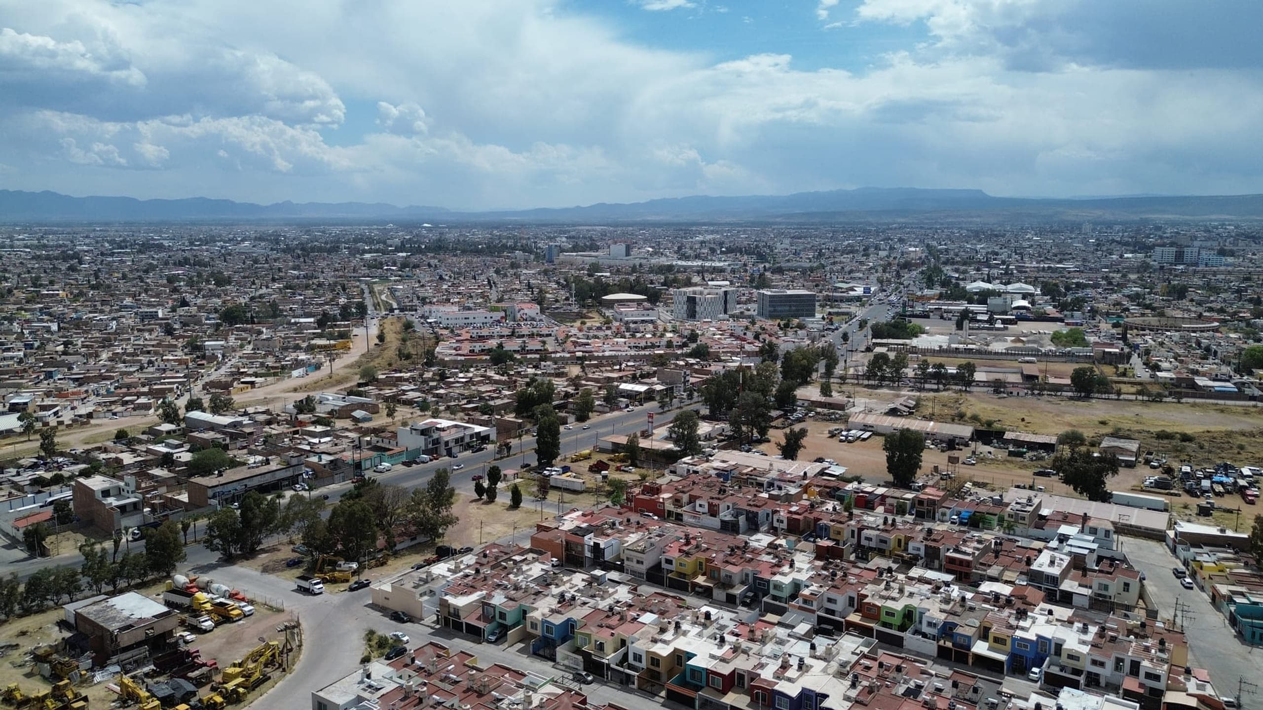 Vista aerea de Cielo Vista con el fraccionamiento en Durango